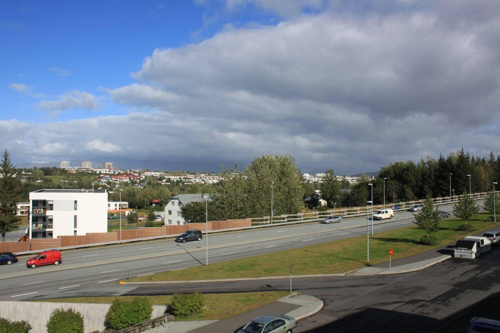 Lux Apart Kópavogur Exteriör bild